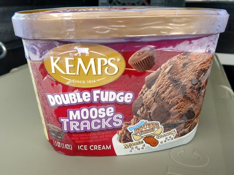 ice cream moose tracks.jpg
