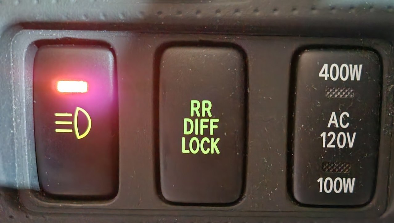 Illuminated Fog Light Switch.jpg