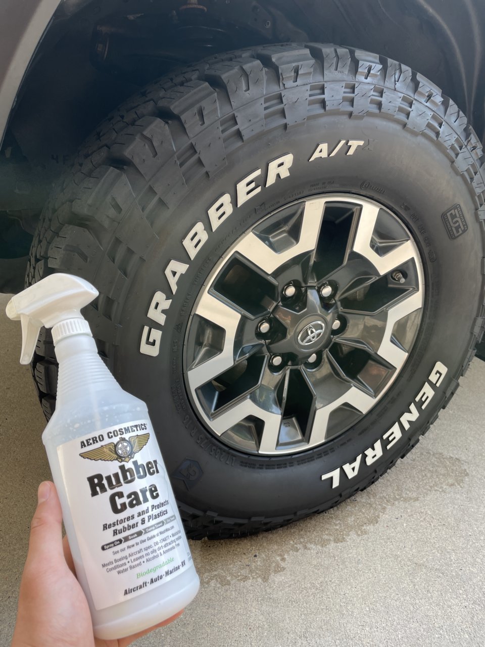 Ceramic Tire Dressing, Tire Protectant, No Tire Shine, No Dirt Attracting  Residue 16.9oz Natural Satin/Matte Finish, Aircraft Grade Rubber Tire Care