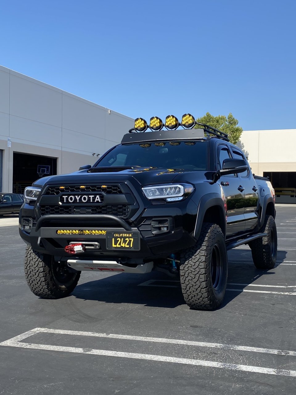 Custom Diamondback, Gobi Stealth Roof Rack, Baja Designs LP6 PRO ...