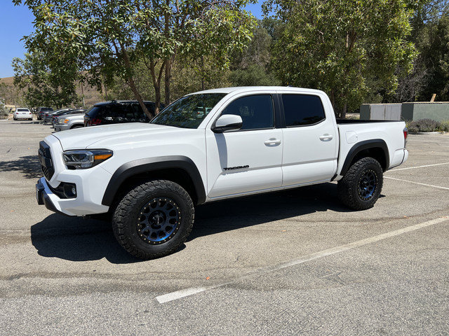 Wheels on White Tacoma | Tacoma World