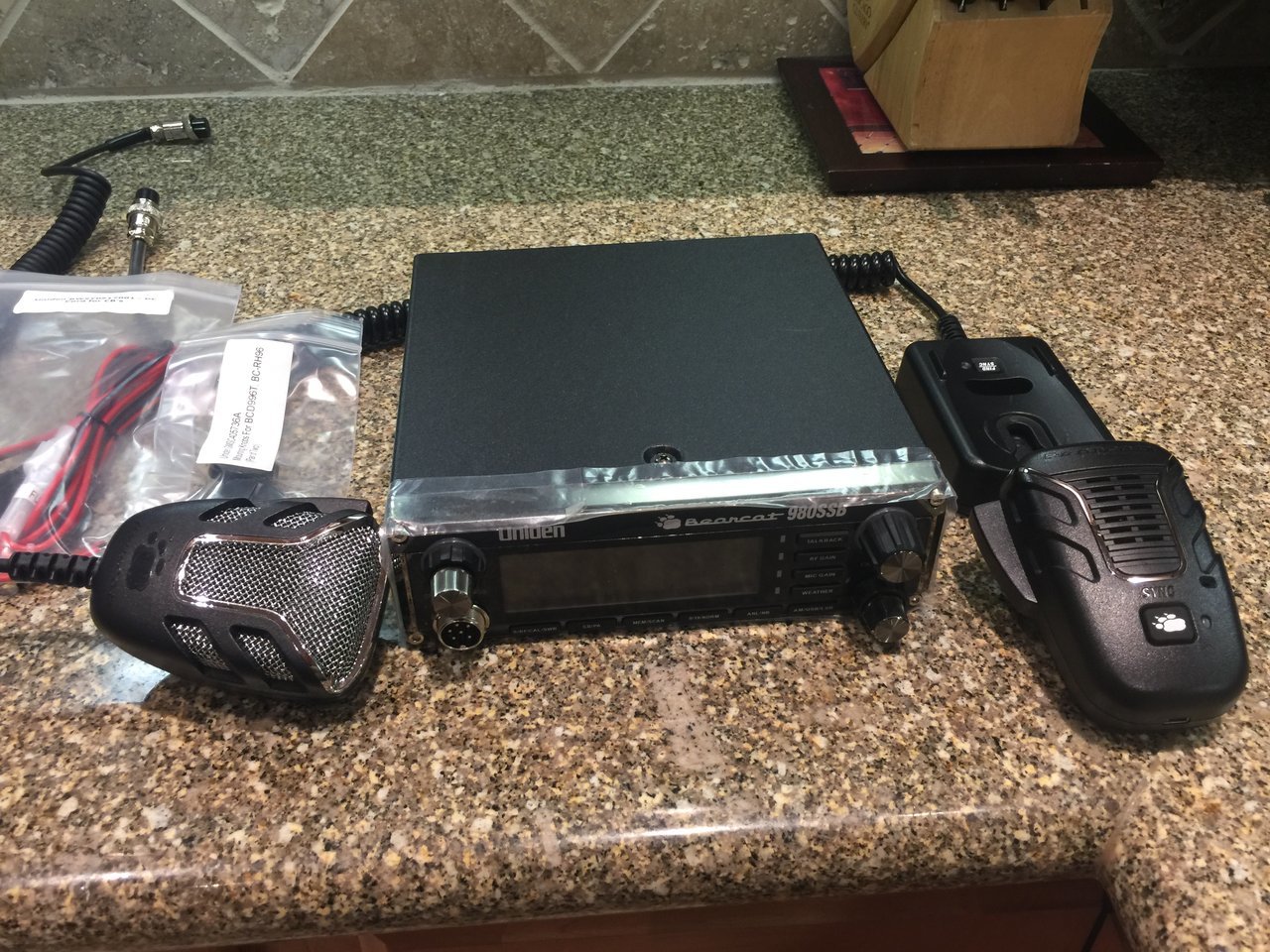 Uniden Bearcat 980SSB CB Radio 170 World