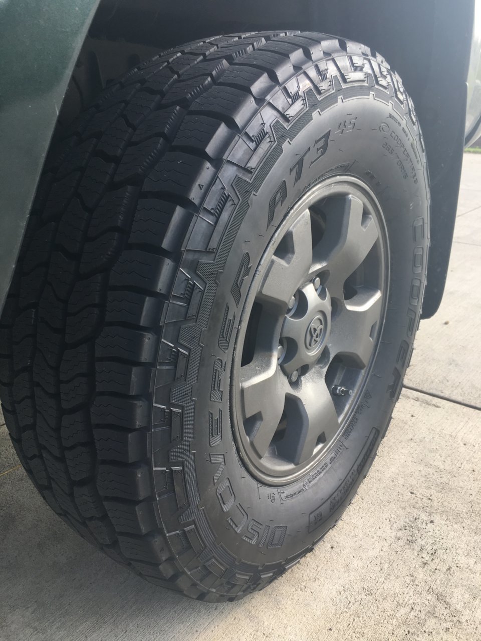 cooper discoverer at3 4s light truck tire review.