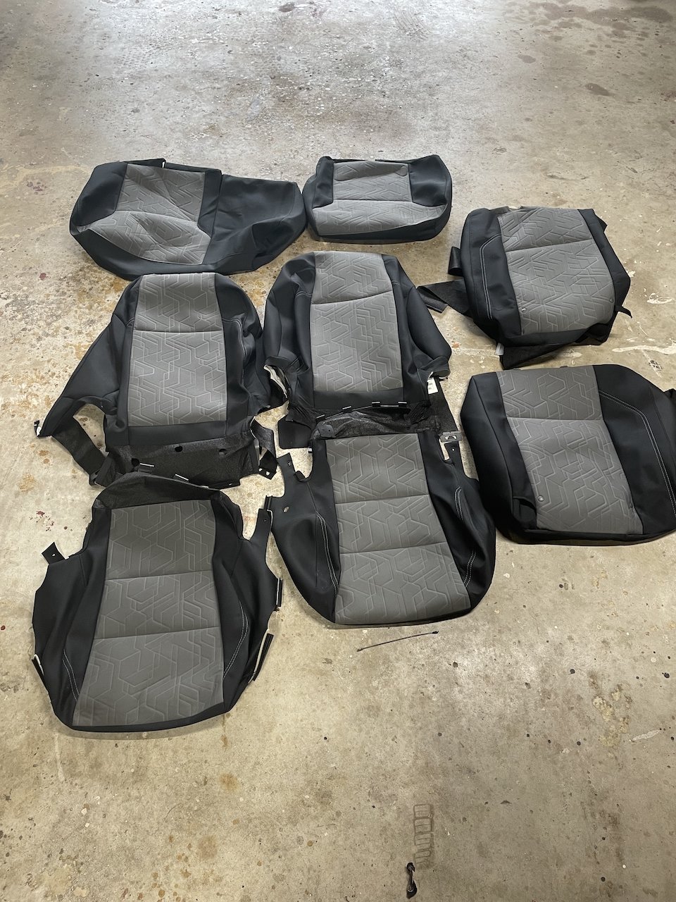 2020 Toyota Tacoma Sr5 Seat Covers 