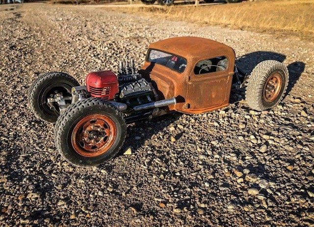 Hell yeah i wanna see more of the ratrods in the back ground. https://m.you...