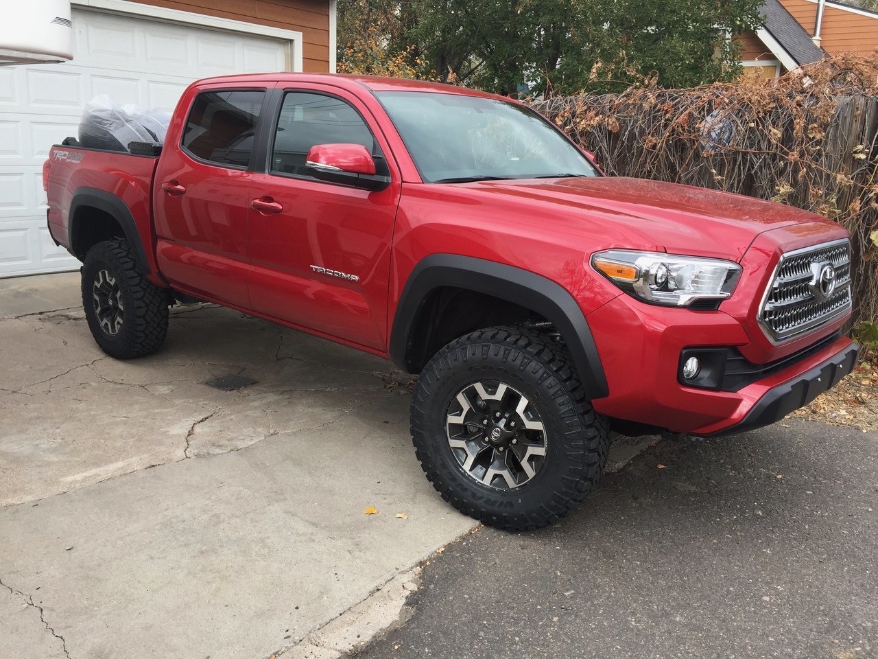 3rd gen with larger tires and/or lifted on STOCK WHEELS | Tacoma World