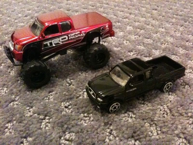 toyota tacoma diecast truck