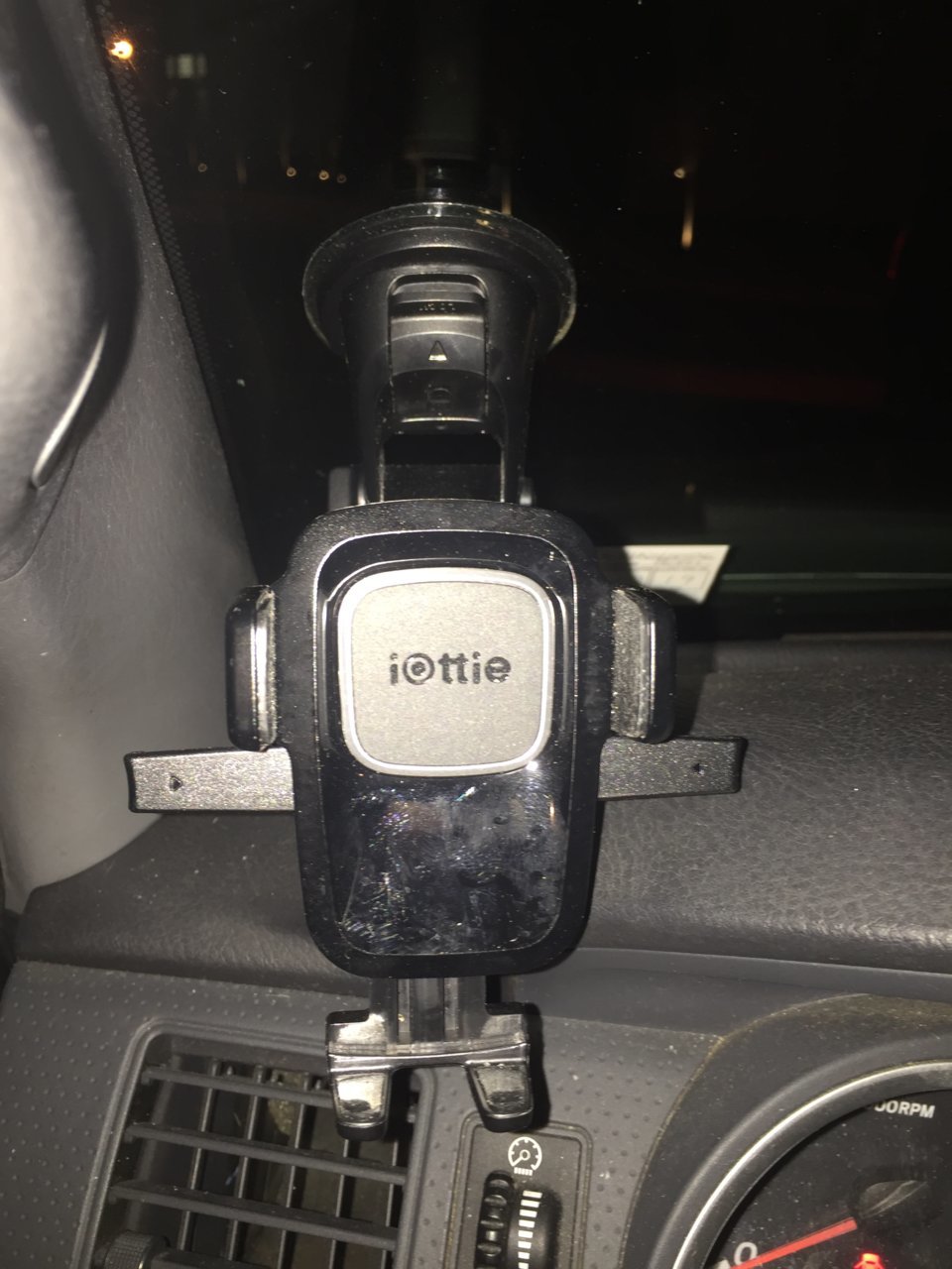 Best phone mounts for Tacoma