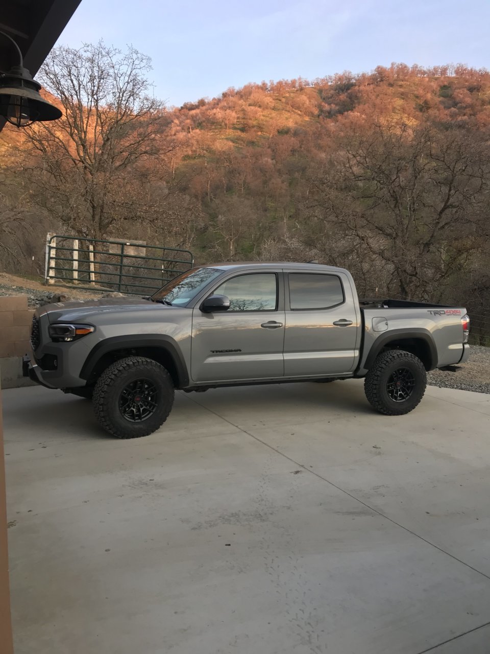 Anybody Running 265 75r16 S On The 16 Trd Pro Wheels Bonus Points For Cement Gray Tacoma World