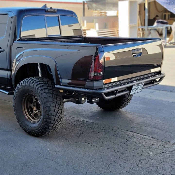 2006 toyota tacoma aftermarket rear outlet bumper