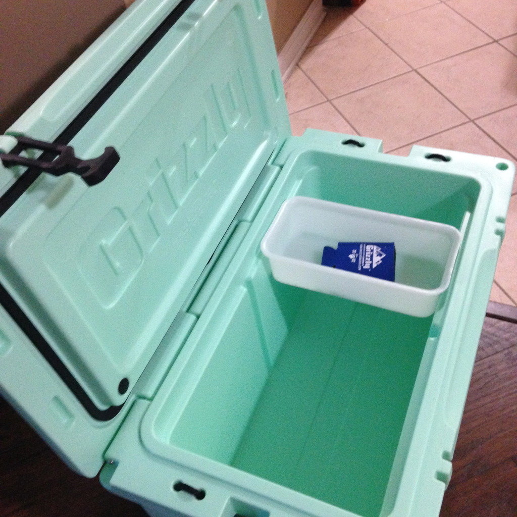 Igloo Yukon 150 Quart Cold Locker Review Buy Now Cooler Igloo Cooler Igloo