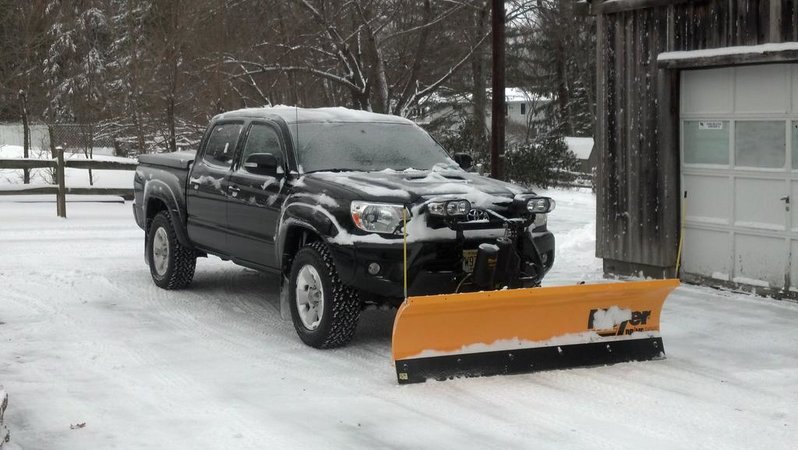 Do you plow with your 2nd Gen? Show it off! | Tacoma World