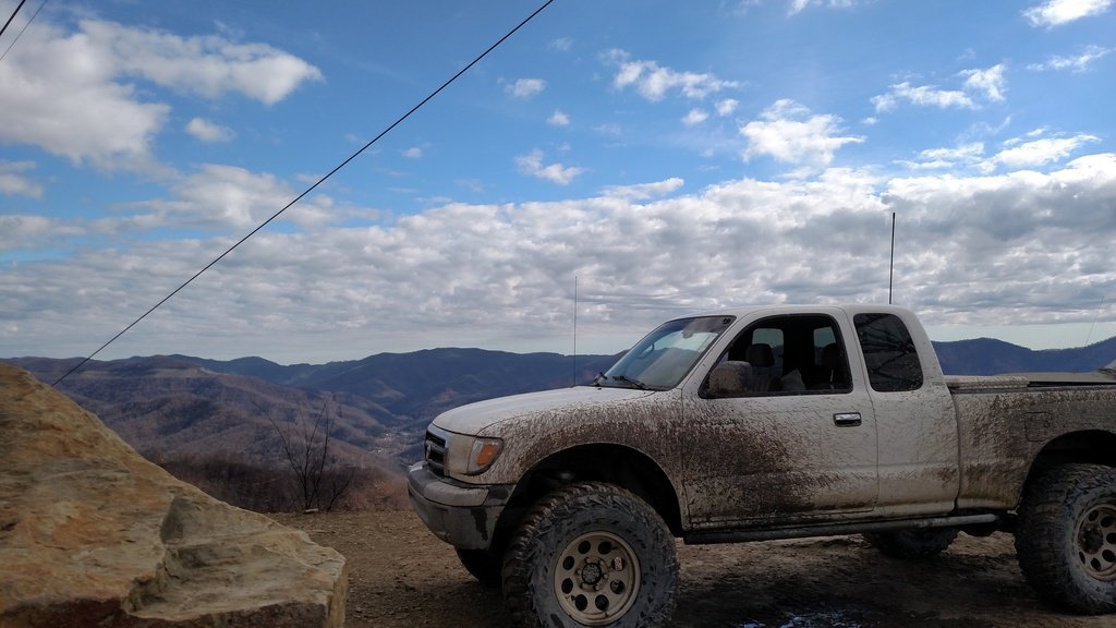 COMAtized's Tacoma- 2uz v8 swap | Tacoma World