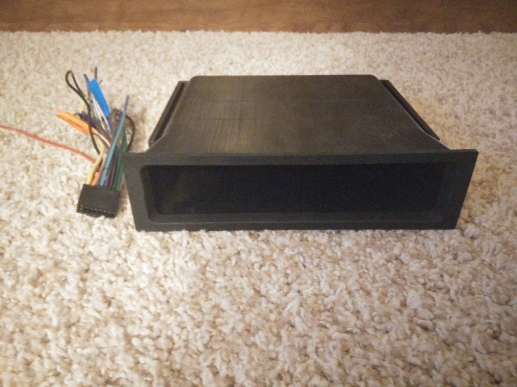Kenwood KDC152 Stereo World