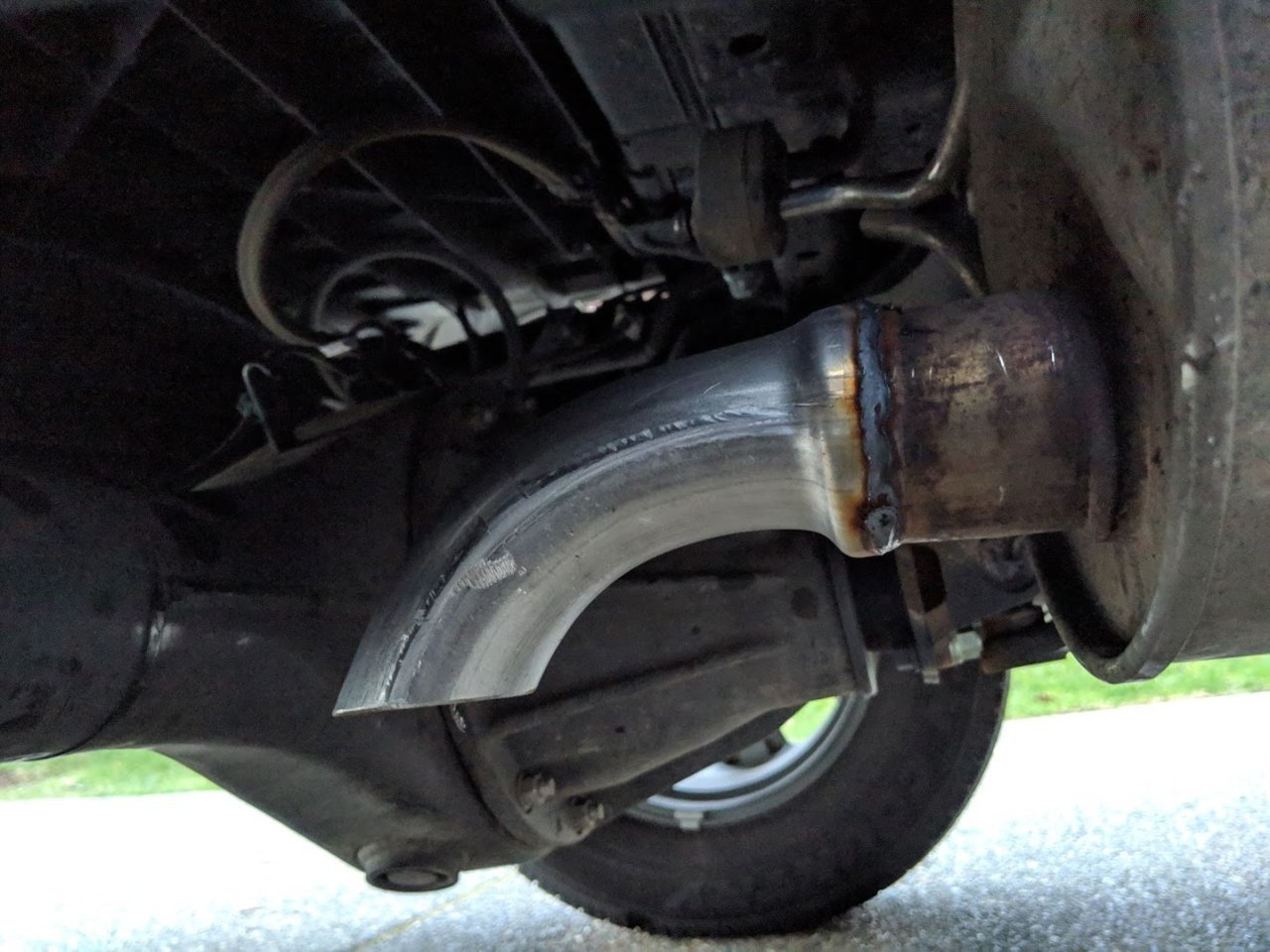 How to Fit Larger Spare Tire and Axle Dump Exhaust Page 2 World