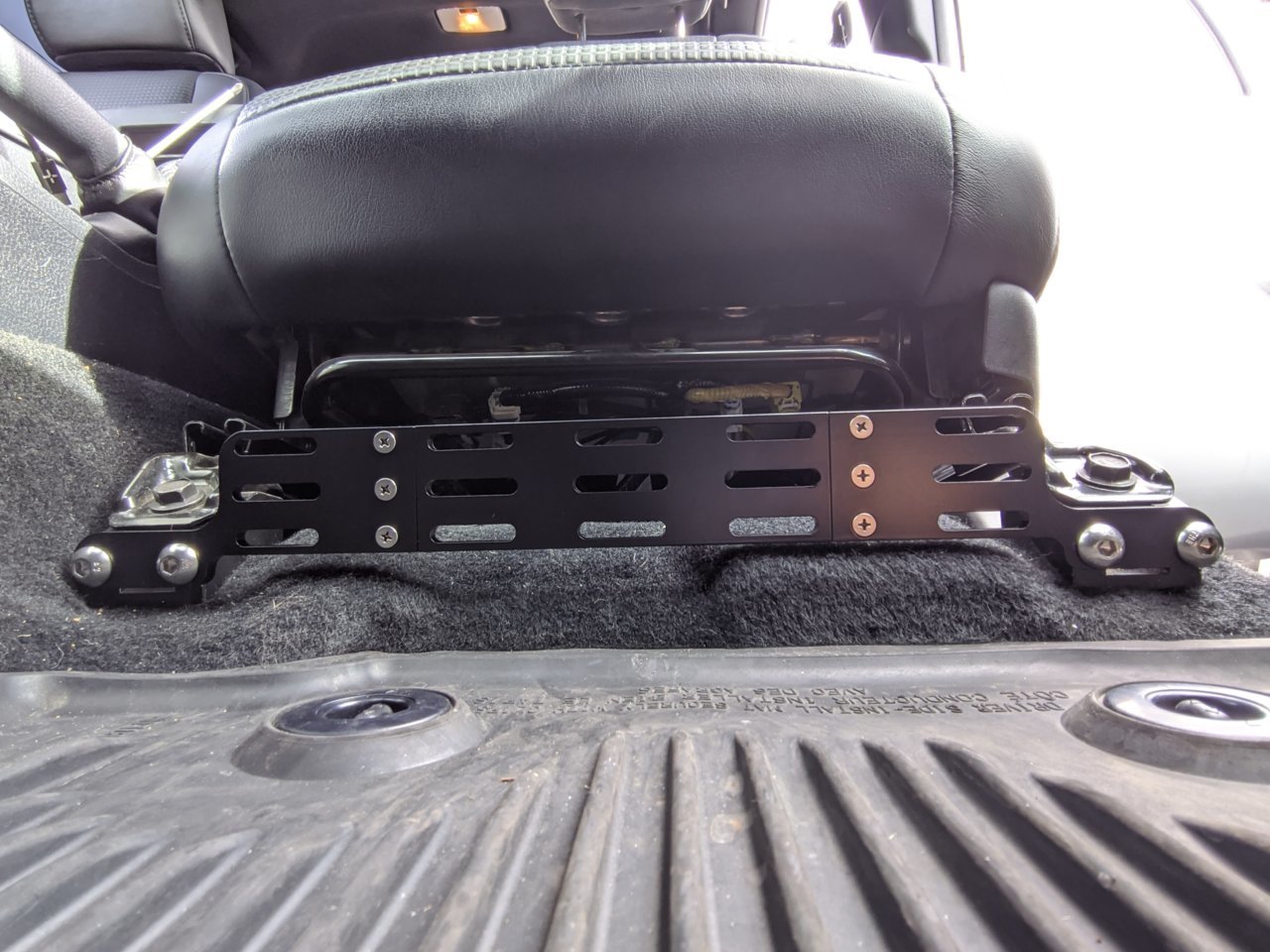 FRONT SEAT JACKERS® (2005-2023 TOYOTA TACOMA) – Desert Does It