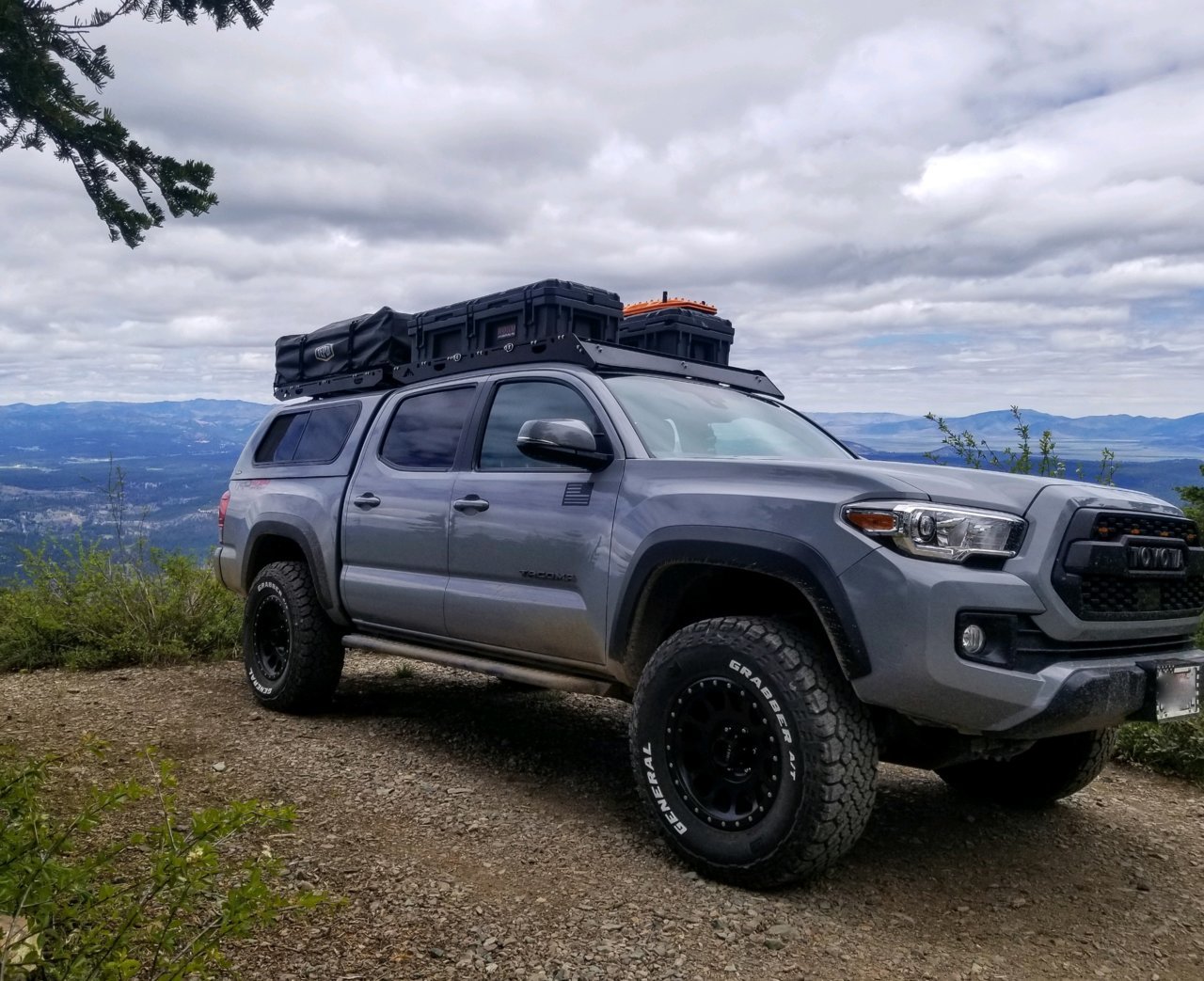 The Crow's Nest (Truck Topper Rack) – Roam Overland Outfitters