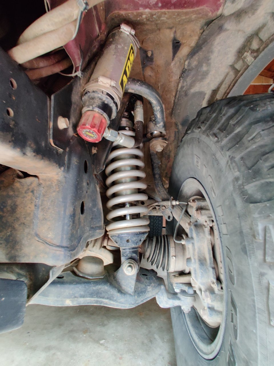 Spacer Lift vs Preload Spacer vs Coilover Preload – AccuTune Off-Road