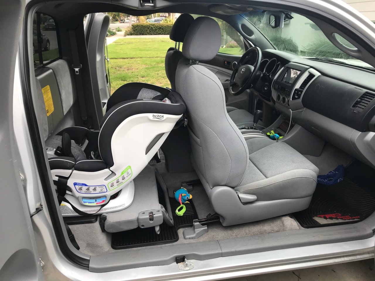 forward facing car seat in single cab truck