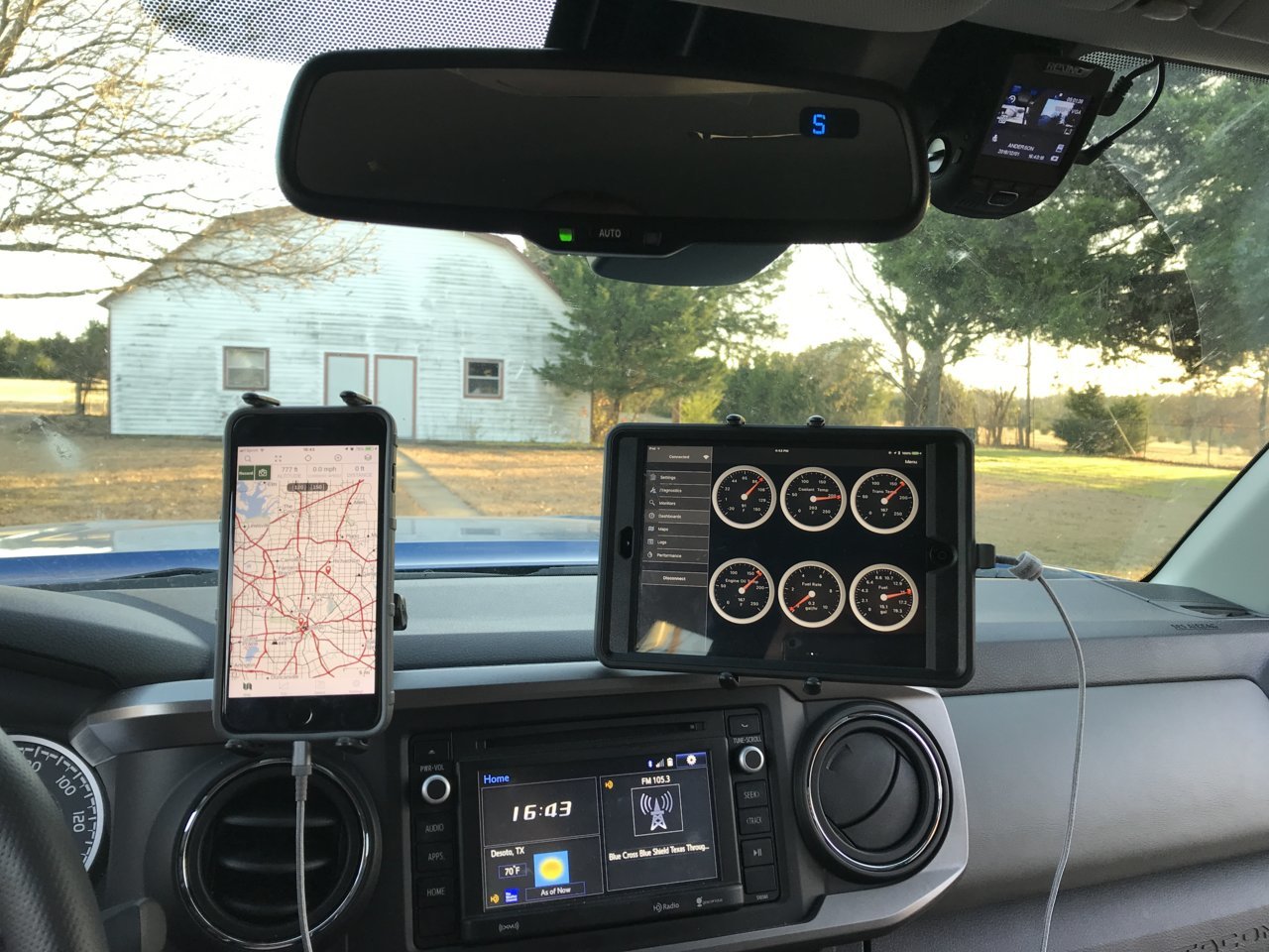 3rd gen deals tacoma ipad mount