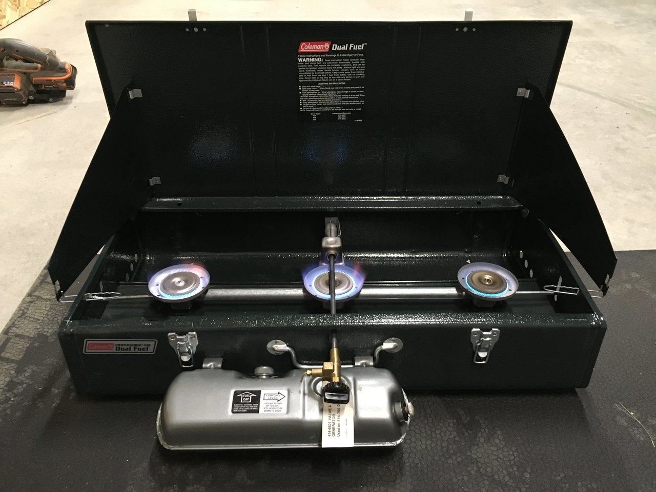 FS Coleman 428 dual fuel THREE BURNER stove World