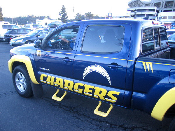 img_3242a-check-out-this-super-cool-chargers-custom-pickup-truck.jpg