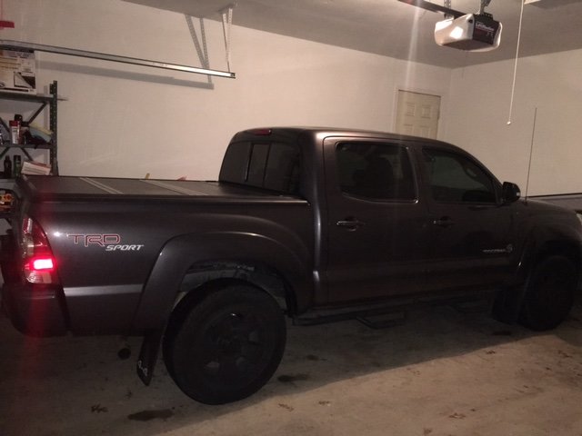 Selling Bakflip Fibermax Hard Folding Tonneau Cover Tacoma World