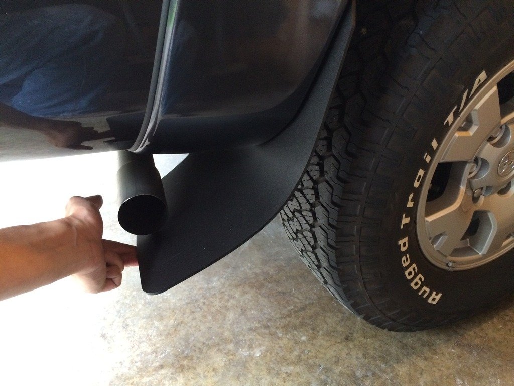 Flexible aftermarket mud flaps by Rokblokz World