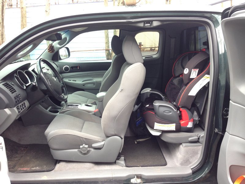 Access Cab Work With Car Seats, Can You Put A Baby Seat In Toyota Tacoma Access Cab