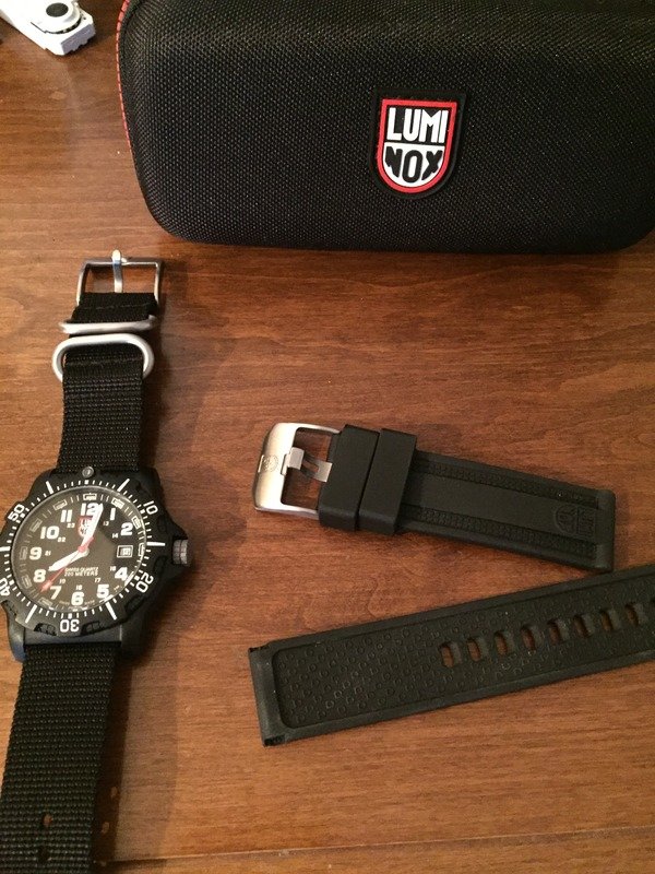 Luminox best sale 8800 band