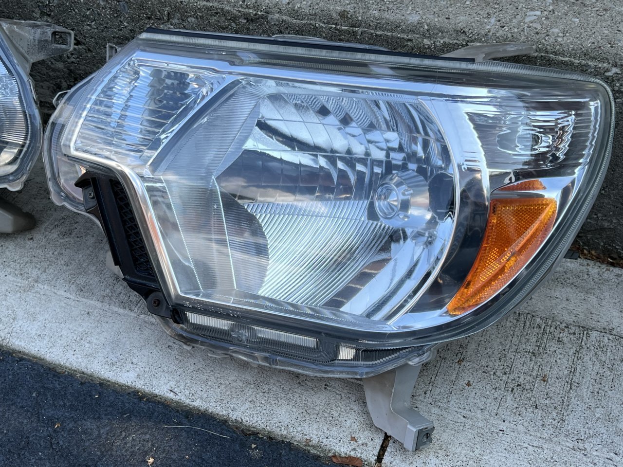 2012-2015 OEM TACOMA HEADLIGHTS | Tacoma World