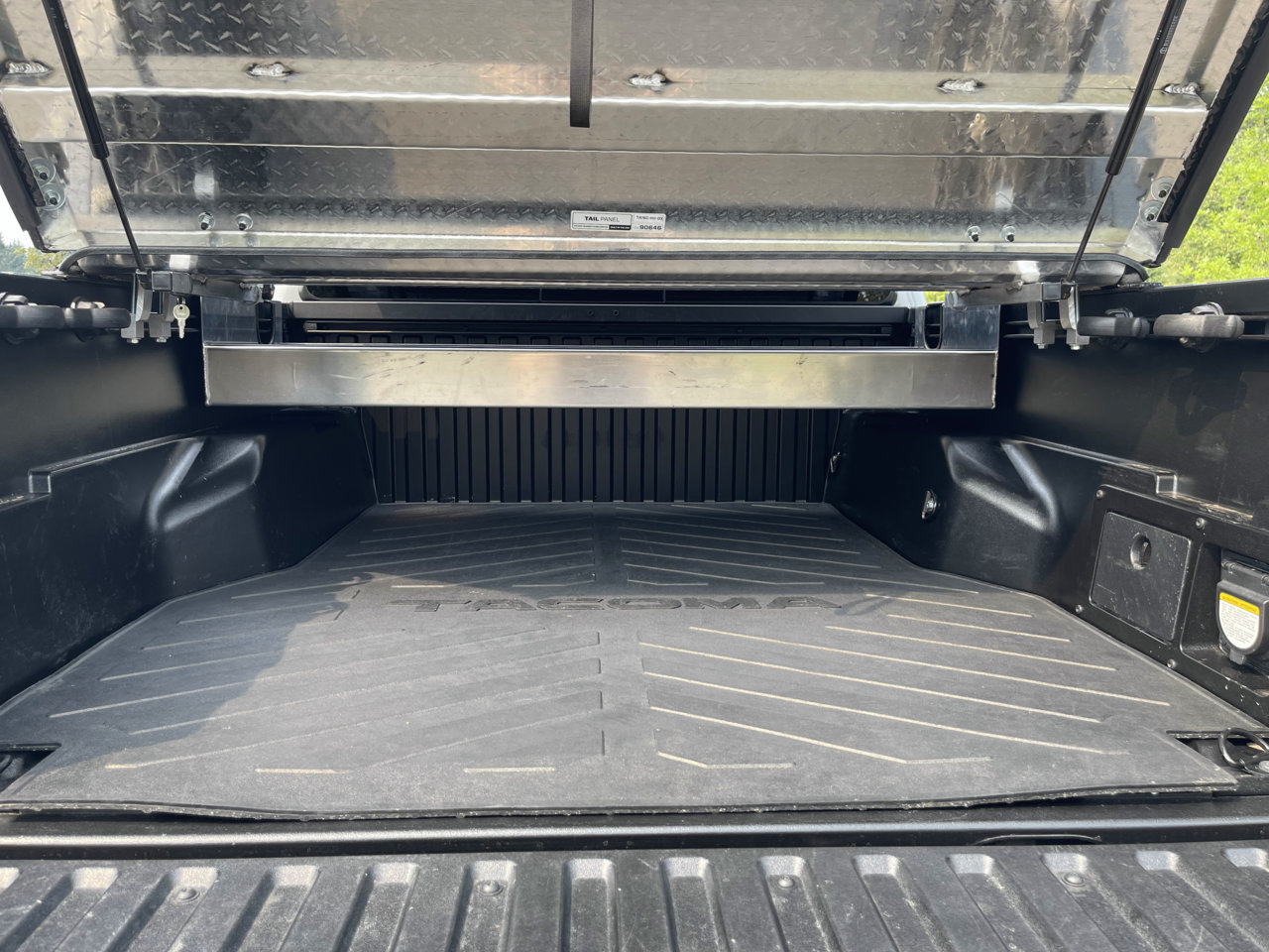 SOLD SOLD SOLD: DiamondBack HD Bed Cover | Tacoma World