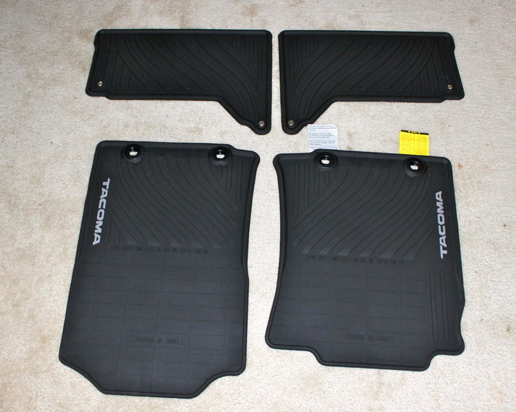 2013 toyota deals tacoma floor mats