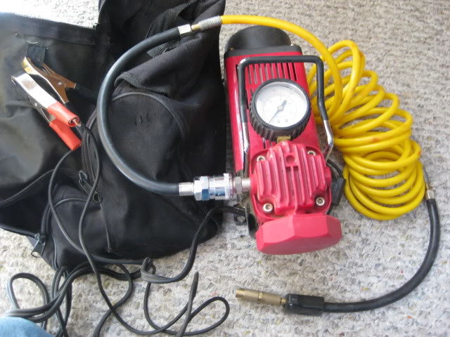 2 Speed Air Pump with 12v Power Cable - Tsunami