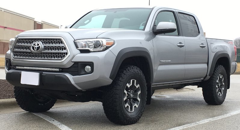 Pictures and Advice for 265/75/16 on stock TRD OR wheels | Page 3 ...