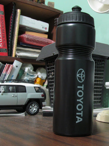 IMG_7178s+toyota+bottle_baa5b25061e4ef53e831beac342a9d7d181c61b6.jpg