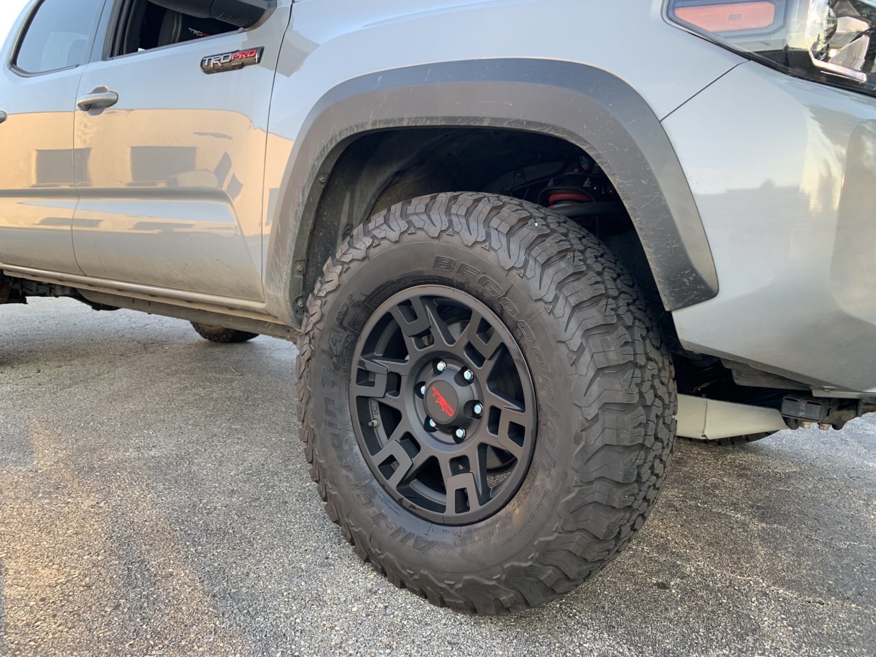 Mounted 285 70 17 Ko2 On T4r Pro Wheels On Stock Trd Pro Tacoma World