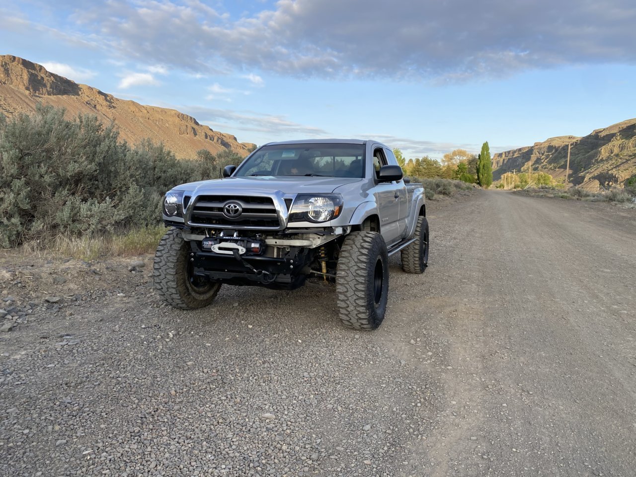 Evergreen Offroad Stubby Taco Build 39s, LT, Dual Cases etc