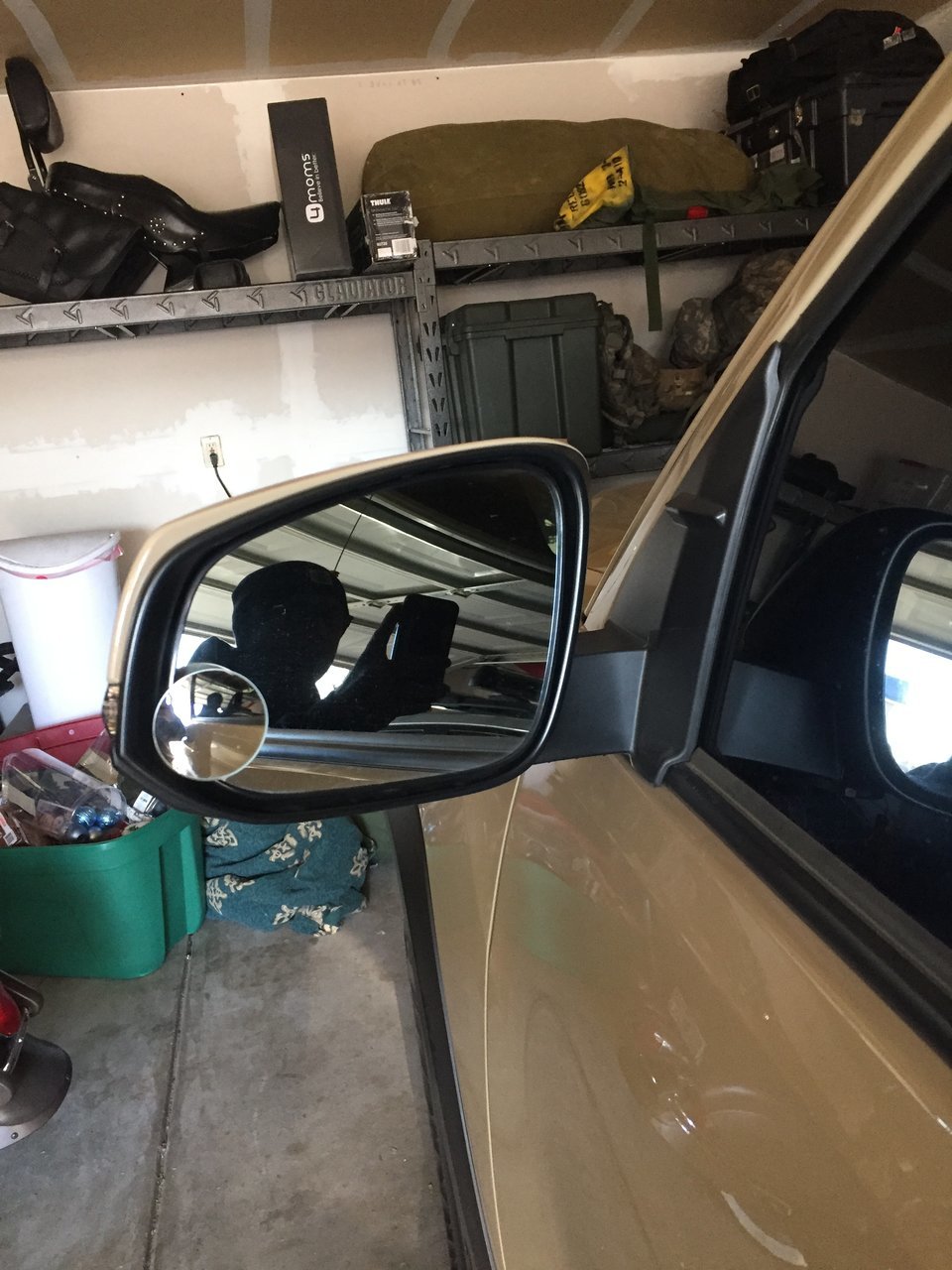 How To Adjust Your Mirrors to Avoid Blind Spots