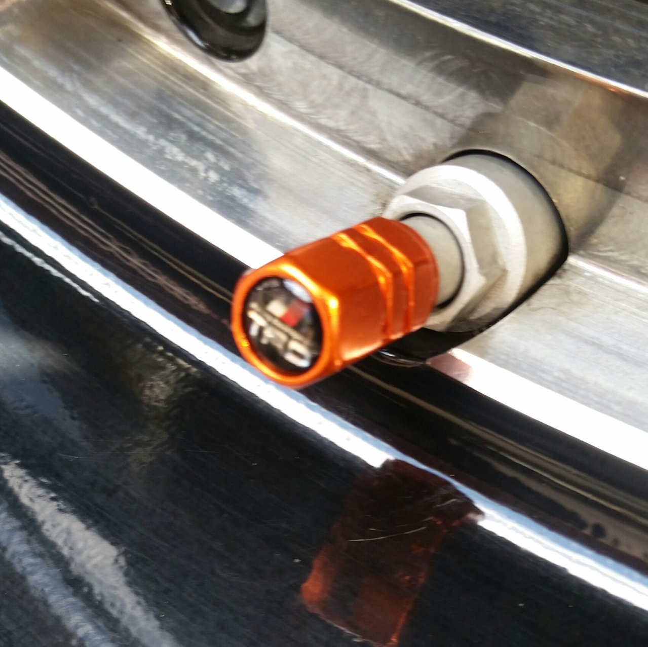 Inferno TRD valve cap.jpg