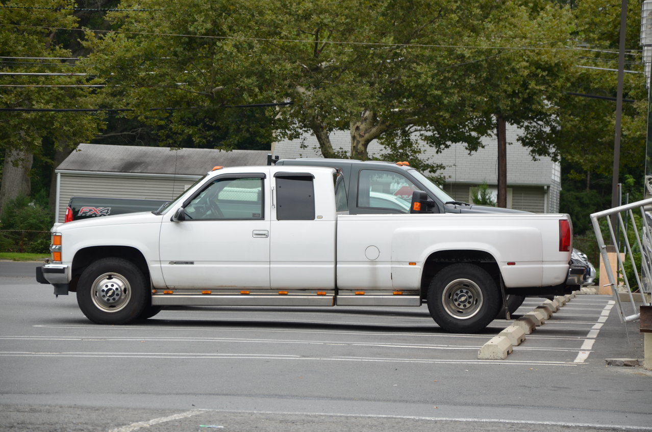 InItToWinItCarShow 124.jpg