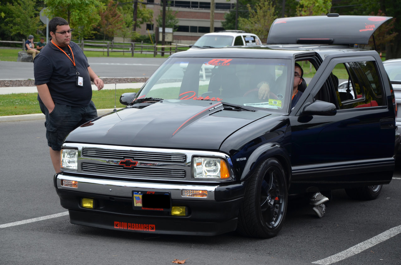 InItToWinItCarShow 308.jpg