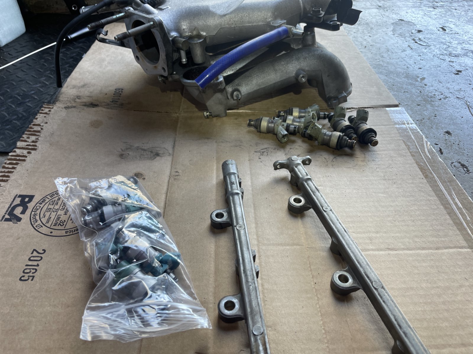 injectors rail.jpg