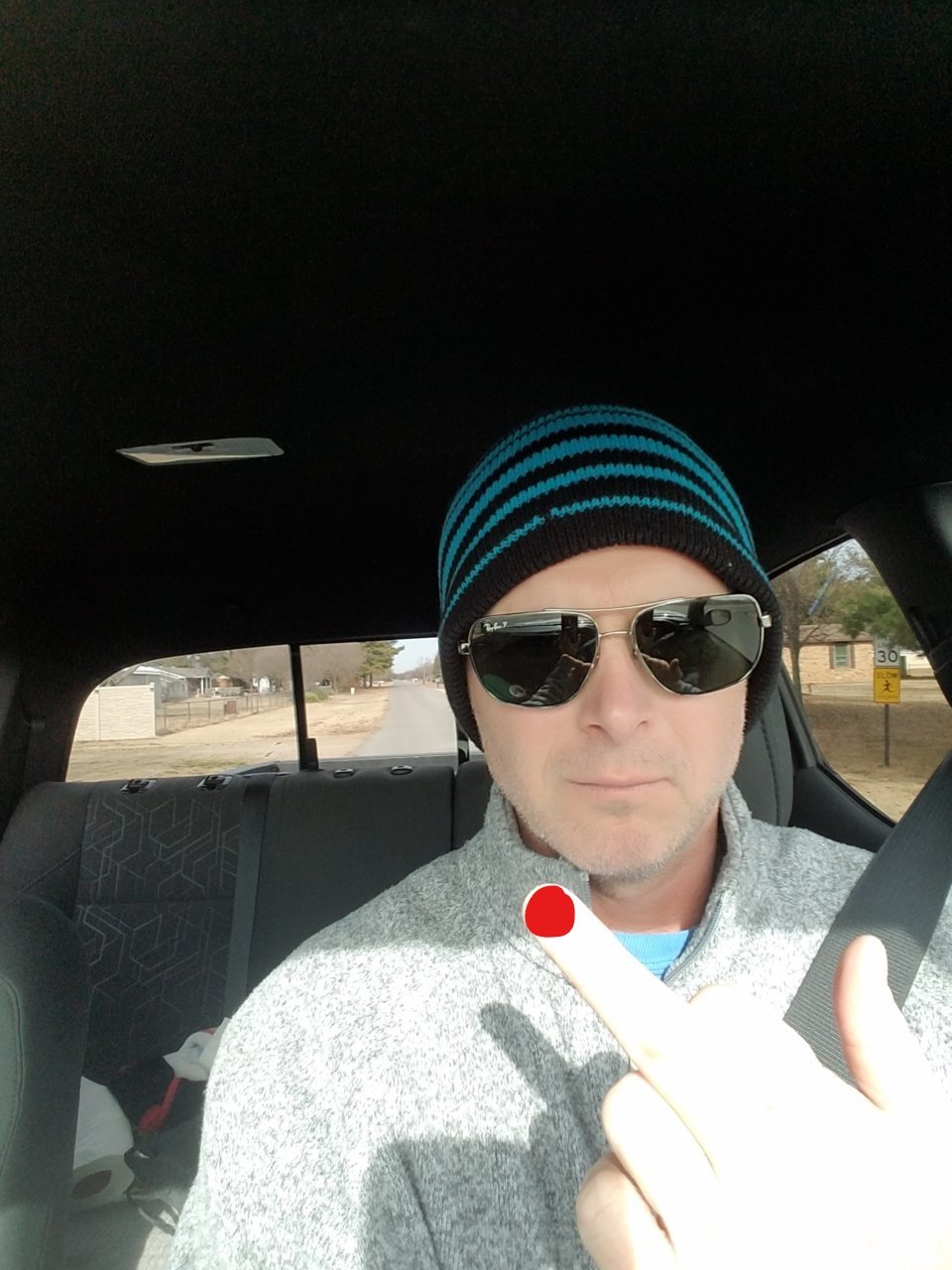 InkedBob's finger_LI.jpg