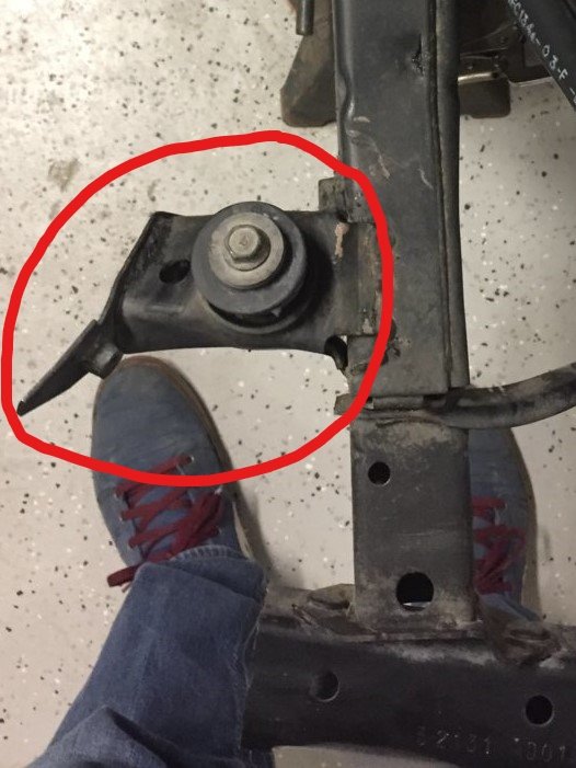 Inkedbumper bracket connection_LI.jpg