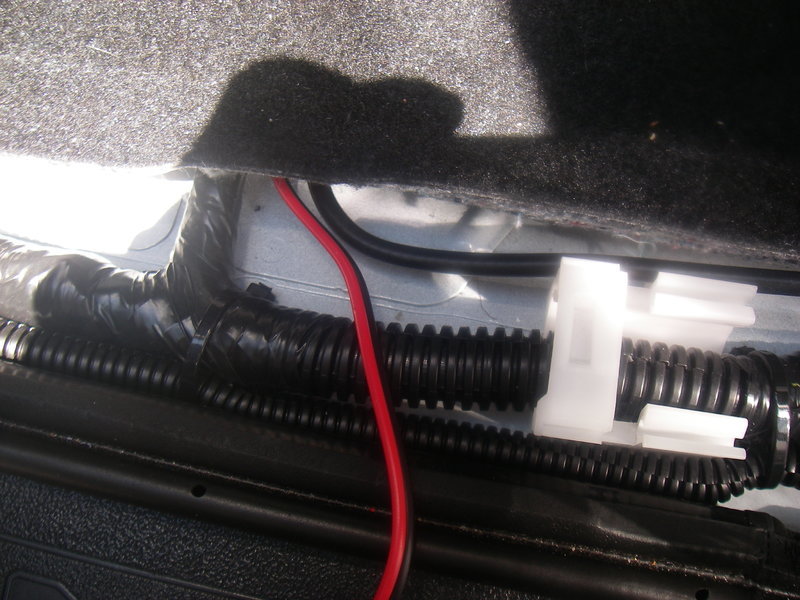 Inside seat wiring.jpg