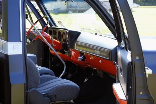 inside800X600.jpg
