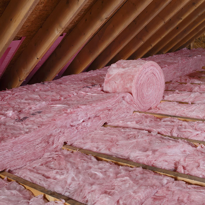 install-insulation-attic-roll[1].jpg