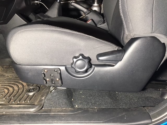 Install-pistol-magazine-pouch-on-3gen-tacoma-driver-seat-03.jpg