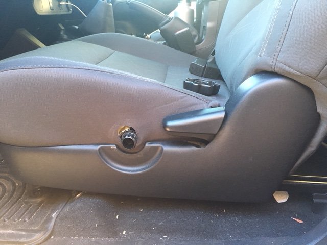 Install-pistol-magazine-pouch-on-3gen-tacoma-driver-seat-14.jpg